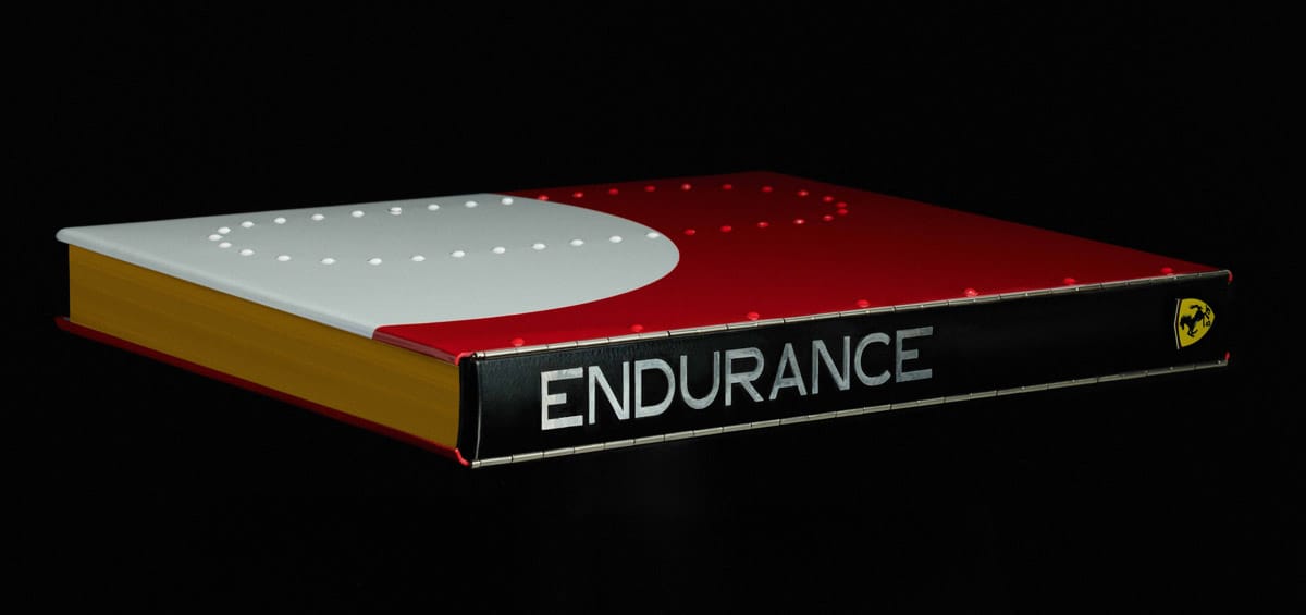 Das auf 99 Stück limitierte Ferrari Endurance Buch erzählt die Geschichte der 24h-Rennen