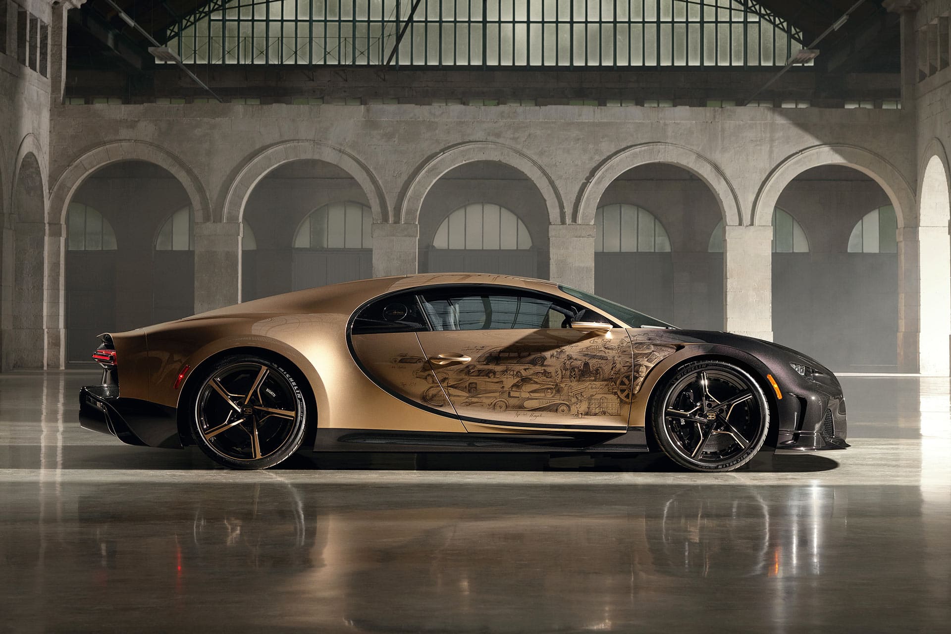 Auf der Fahrer und Beifahrertür finden sich historische Details der Bugatti-Ära