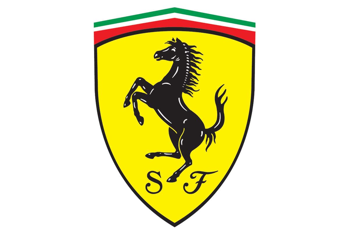 Zur Geschichte des Ferrari Logo gehört das sich aufbäumende schwarze Pferd